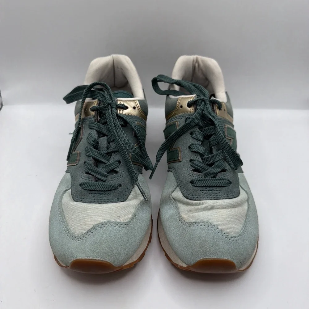 New Balance 574 Women's Size 8.5 Shoes  Metallic patch Agave Sneaker WL574MLC